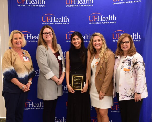 Dr. Amal Bhullar, a chief resident in the department of psychiatry received the Trainee Award.